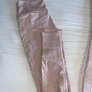 Alo High-Waist Alosoft Lounge Legging